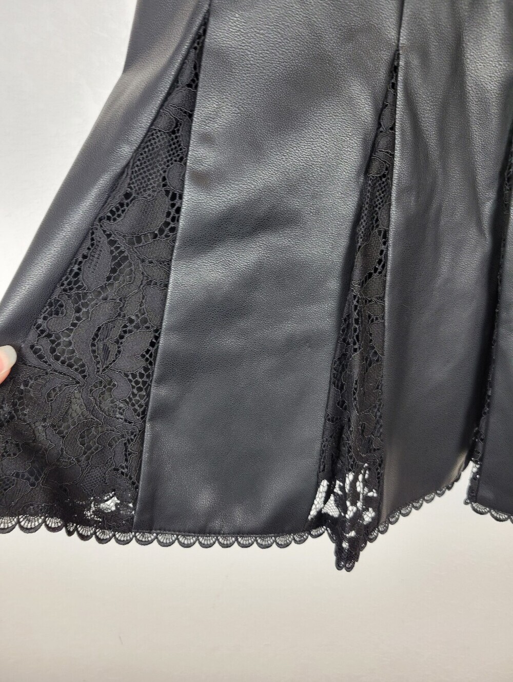 NWT Shoshanna Everett Black Faux Leather and Lace Fit & Flare Mini Dress Sz 0 - Picture 10 of 16